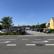 Parkeringspladsen Fischers Plads i Viborg, bagved Sct. Mathias Centeret